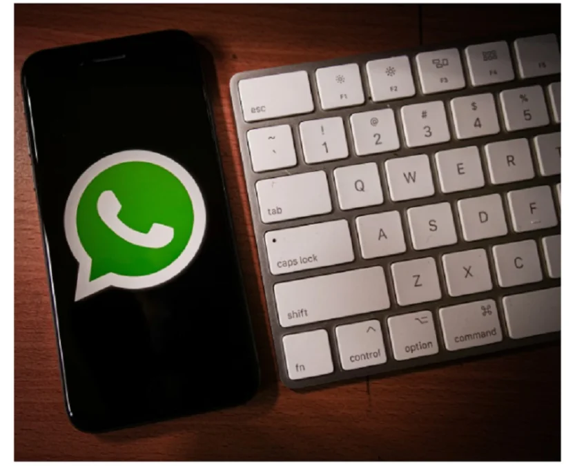 Cara Kunci Whatsapp di iPhone, via Unsplash-Grant Davies