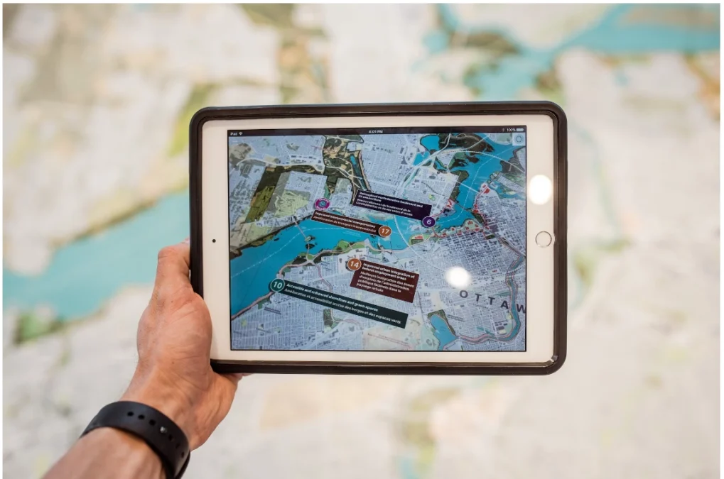 Review Google Maps Dapat Uang, foto via Unsplash-Tobias