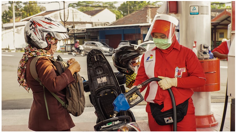 Harga BBM Pertamina, via Unsplash-Visual Karsa