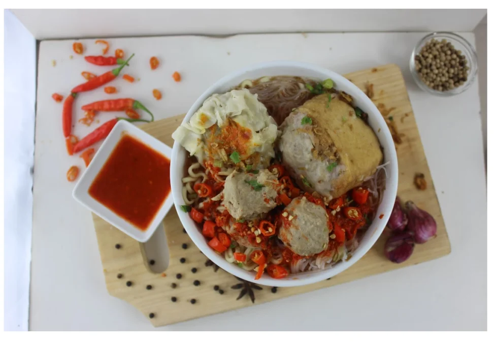 Bakso Enak di Subang, via Unsplash-Muhammad Arifin Nursalim