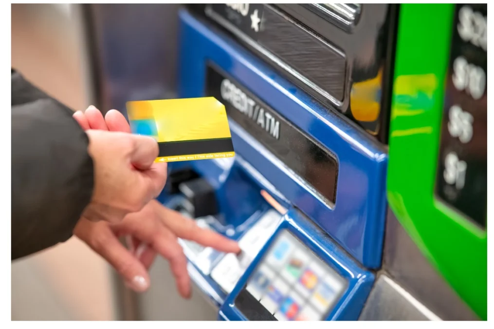 Cara Ambil Uang di ATM BCA Tanpa Kartu, via Unsplash-Giovanni Gagliardi