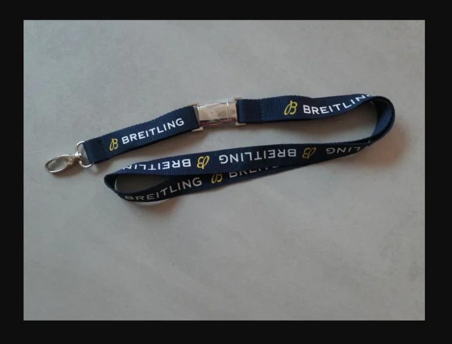 Harga Lanyard Breitling yang Asli, foto capture via Ebay-kleinanzeigen