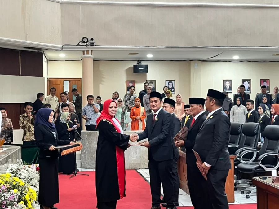 Tegar Jasa Priatna resmi jabat Wakil Ketua DPRD Subang.