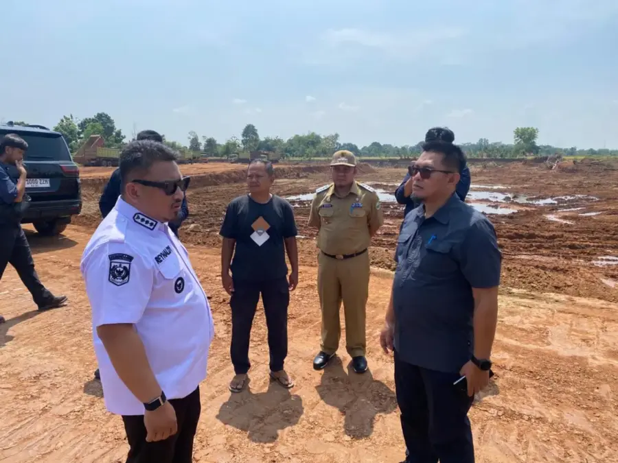 galian tanah merah