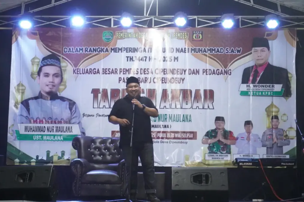 TABLIGH AKBAR DI DESA CIPEUNDEUY