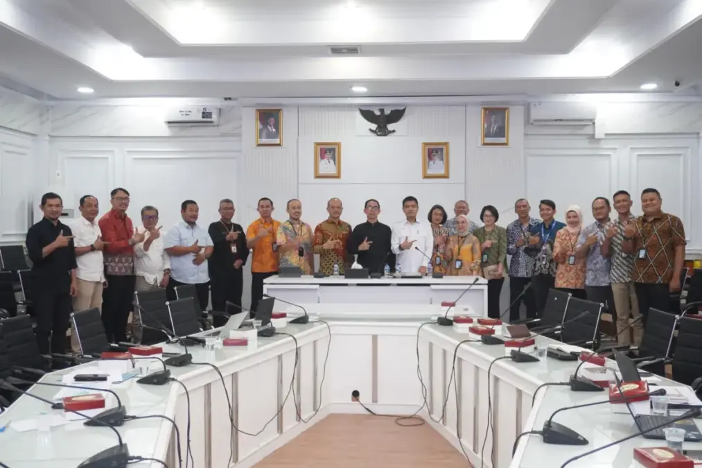 SEKDA SUBANG TERIMA KUNJUNGAN OJK JABAR