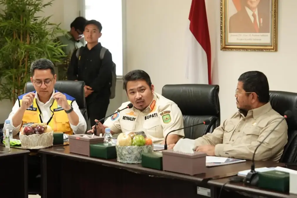 TERIMA KUNJUNGAN SPESIFIK KOMISI V, KANG REY TETAP PERJUANGKAN PEMBANGUNAN SUBANG TERIMA KUNJUNGAN SPESIFIK KOMISI V, KANG REY TETAP PERJUANGKAN PEMBANGUNAN SUBANG