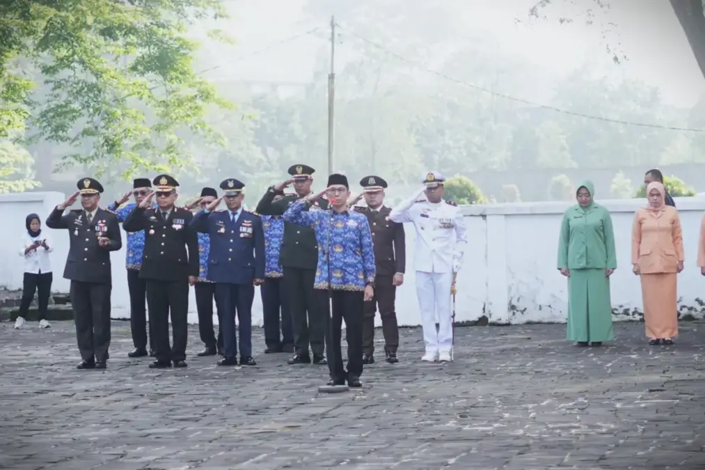 SEKDA SUBANG PIMPIN UPACARA ZIARAH HKN, HGN, DAN HUT KORPRI 2025 DI TMO CIDONGKOL SEKDA SUBANG PIMPIN UPACARA ZIARAH HKN, HGN, DAN HUT KORPRI 2025 DI TMO CIDONGKOL