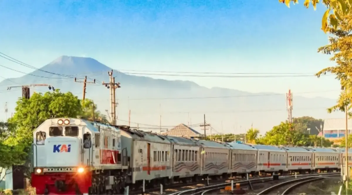 16 Perjalanan Kereta Api Dibatalkan Selama 2 Hari Imbas Banjir