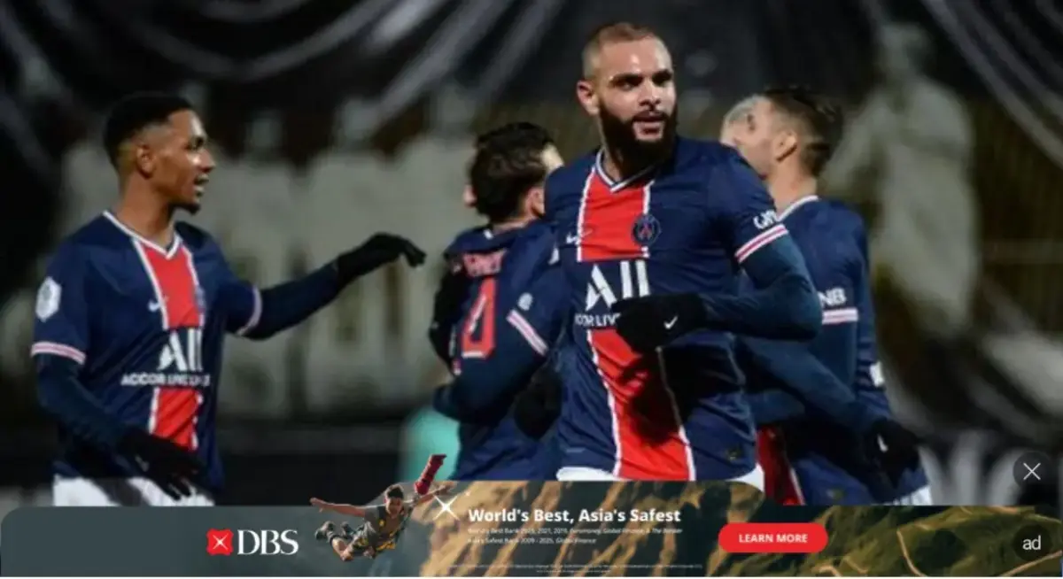 Bek PSG Layvin Kurzawa