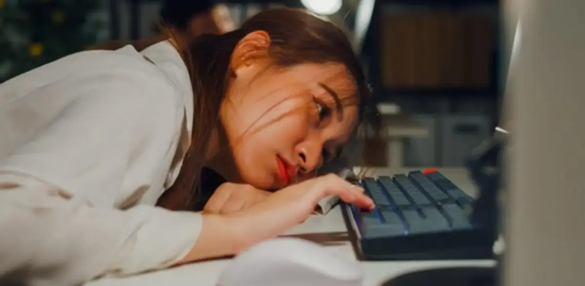 Jutaan Pekerja di Indonesia Overwork, Dampak Kerja Overtime untuk Kesehatannya Dampak Kerja Overtime untuk Kesehatannya