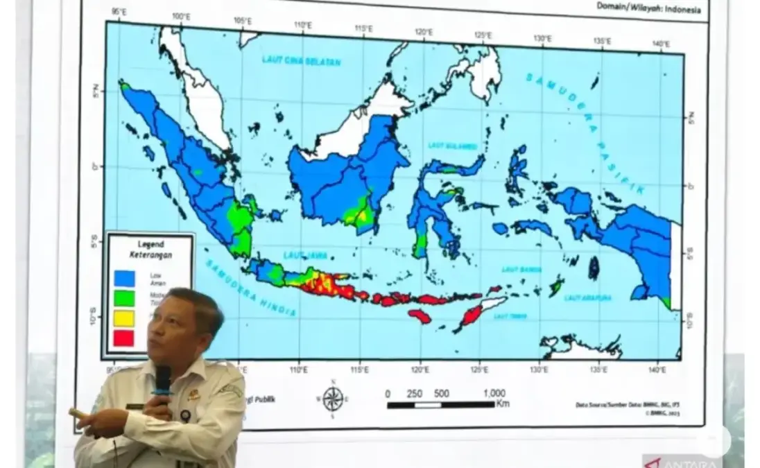 Prakiraan Cuaca BMKG Sebut Jumat Ini Sebagian Kota Besar di Indonesia Diguyur Hujan informasi prakiraan cuaca BMKG