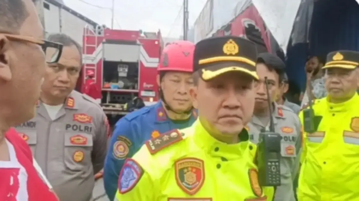 Data Sementara Kebakaran Pasar Rebo, 50 Kios di Tiga Blok Ludes Terbakar