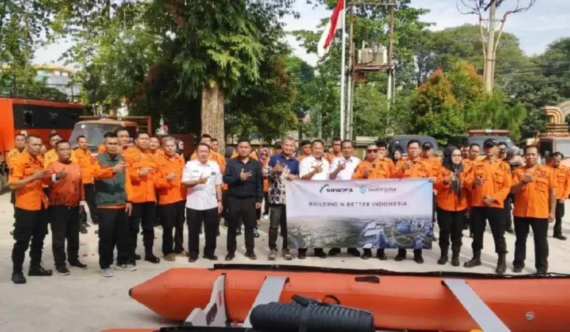 Salurkan Bantuan Sarana Kebencanaan untuk Kabupaten Subang