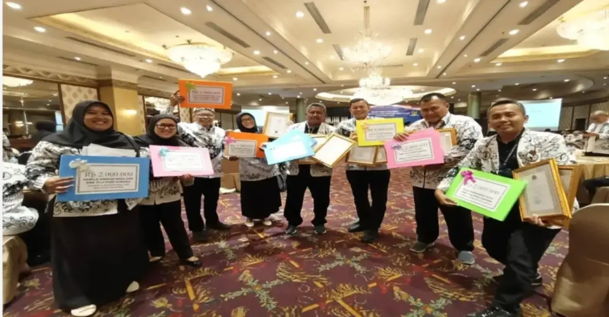 SMK PGRI Subang Borong 13 Penghargaan
