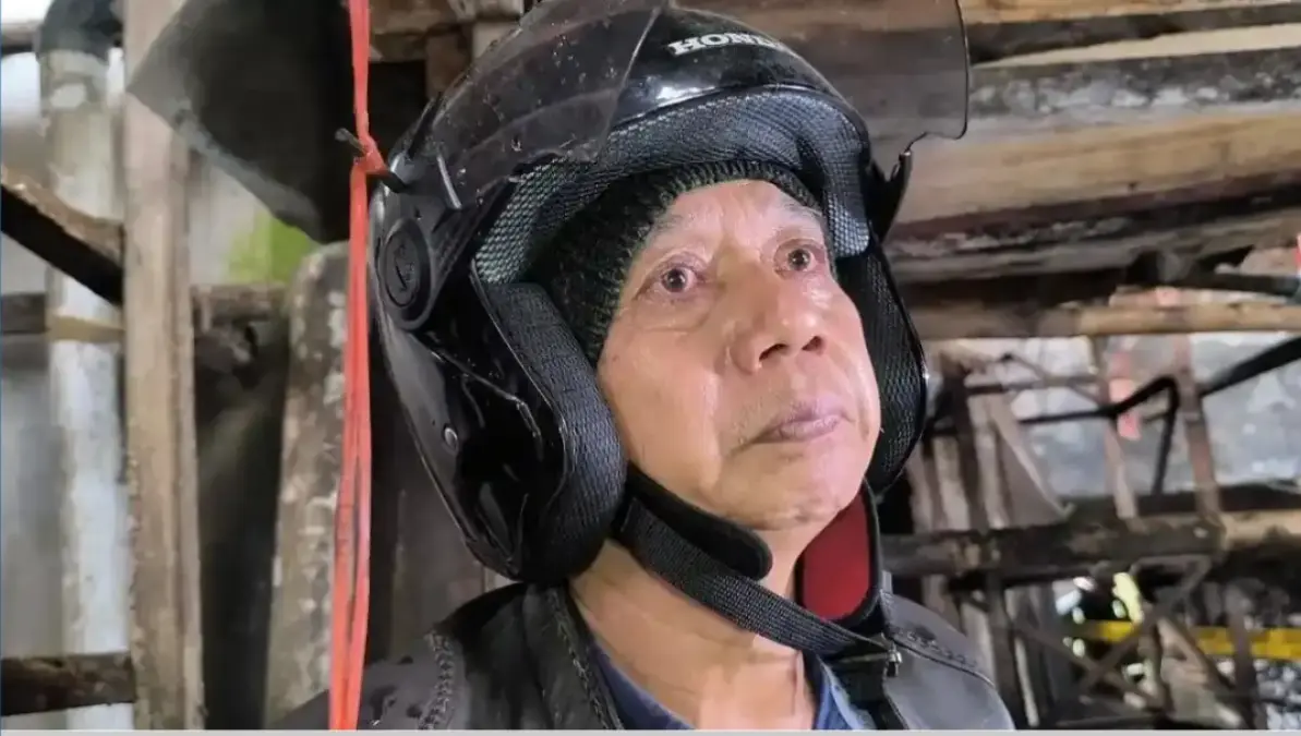 Merugi Rp200 Juta, Acep Menangis Bingung Bayar THR Karyawan