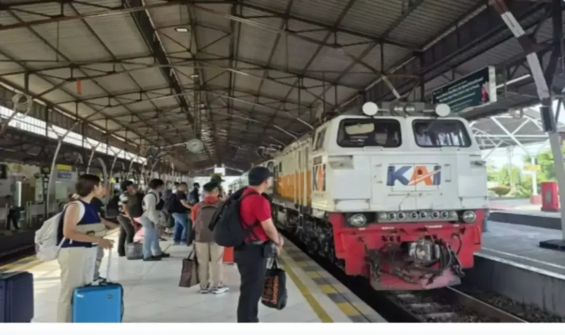 Jelang Lebaran 2026, Tiket Kereta Api Jarak Jauh Laris Manis Diburu Pemudik Jelang Lebaran 2026, Tiket Kereta Api Jarak Jauh Laris Manis Diburu Pemudik