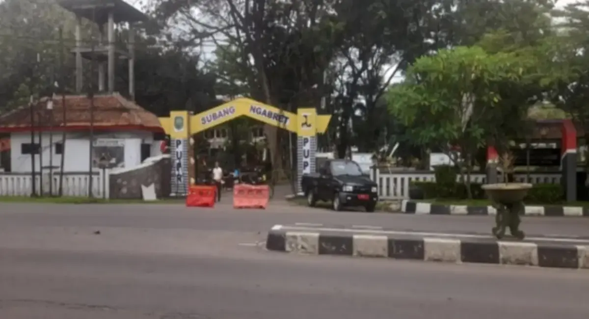 Jelang HUT Subang, Gapura Tiap Kantor Dinas Dipermak Jelang HUT Subang, Gapura Tiap Kantor Dinas Dipermak