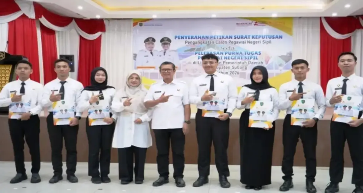 Pemkab Subang Gelar Penyerahan SK Pengankatan 7 CPNS, 171 PNS Resmi Purna Tugas