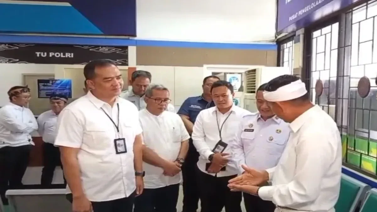Dedi Mulyadi Bertindak Tegas: Kepala Samsat Dinonaktifkan Setelah Warga Gagal Bayar Pajak Tanpa KTP Pemilik As