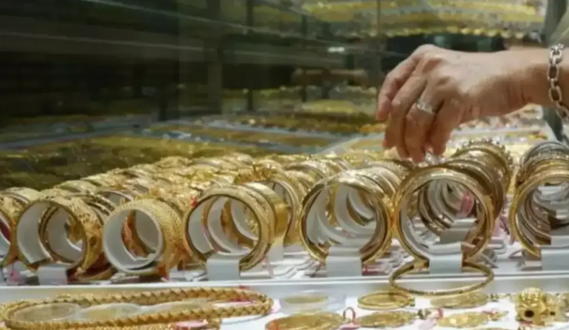 Harga Emas Perhiasan Hari Ini 24 April 2026 Bergerak Variatif, Selisih Antarpenyedia Mencolok