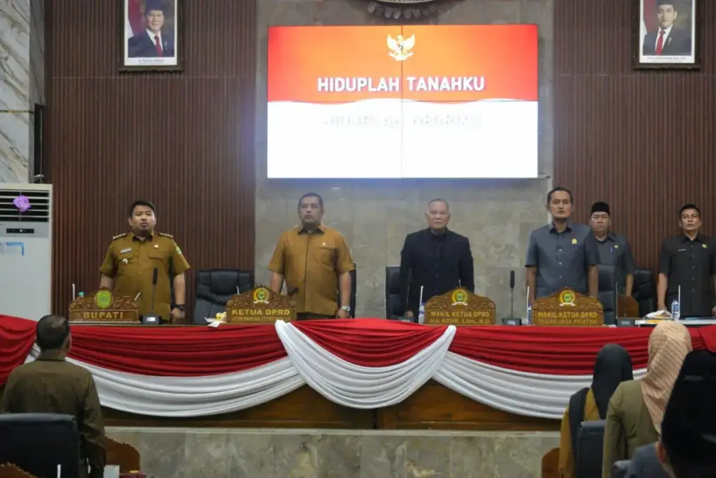 Bupati Subang Sampaikan Raperda Sistem Kesehatan Daerah dan Penjelasan LPJ Tahun 2025 Dalam Rapat Paripurna DP