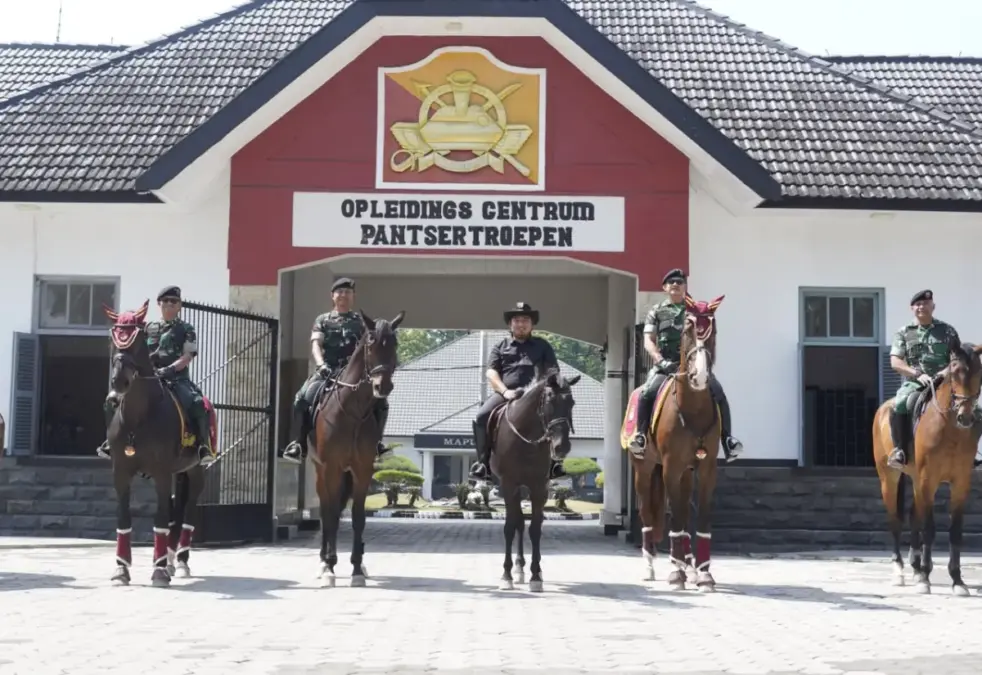 Jadi Warga Kehormatan Kavaleri, Bupati Subang Tegaskan Sinergi Pemerintah Kabupaten Subang dan Pussenkav Semak Jadi Warga Kehormatan Kavaleri, Bupati Subang Tegaskan Sinergi Pemerintah Kabupaten Subang dan Pussenkav Semak