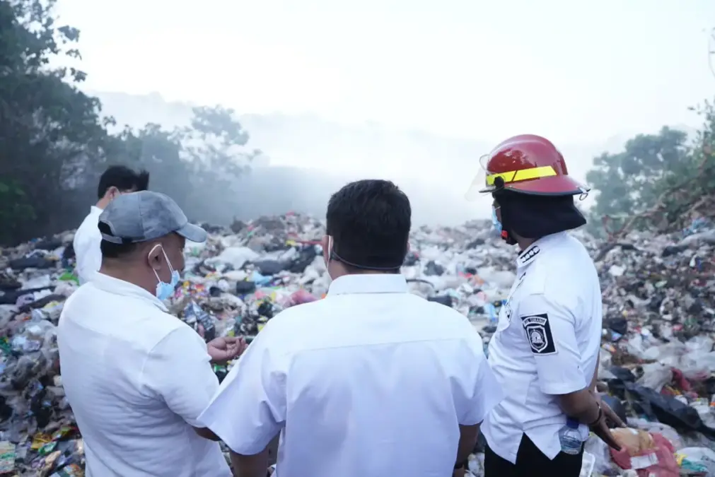 Bupati Subang Tegaskan Akan Tutup Eks TPA Panembong Agar Kebakaran Tidak Terulang