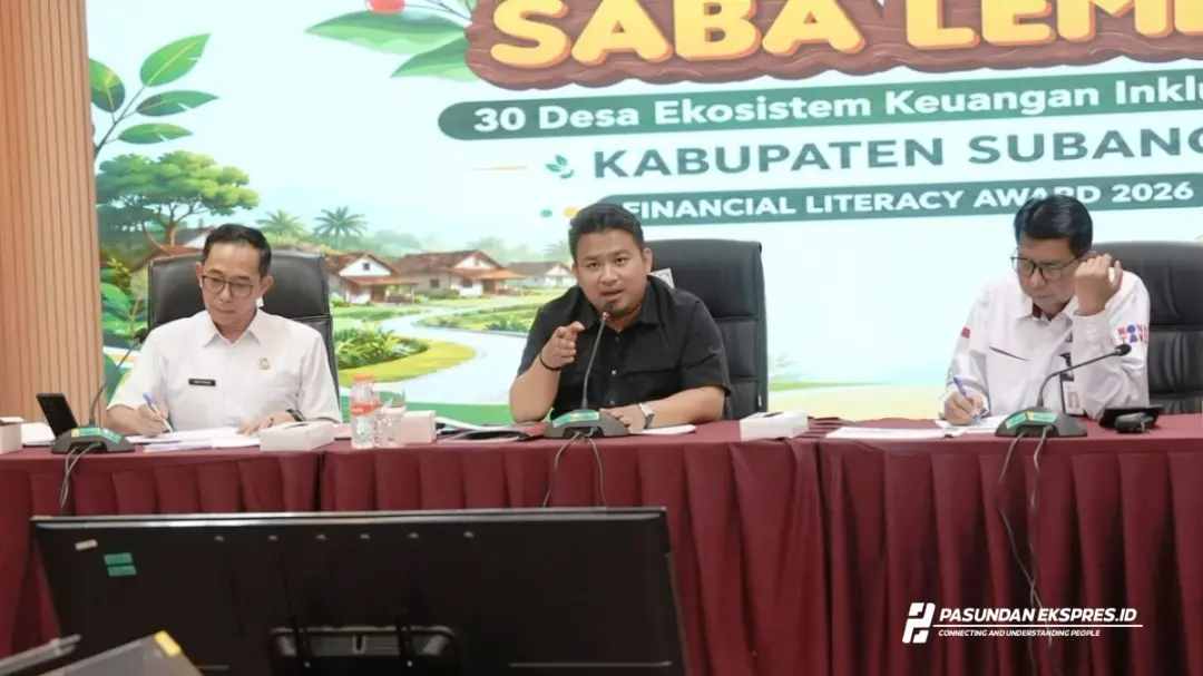 Bupati Subang Reynaldy Ingin Masyarakat Lepas dari Bank Emok Bupati Subang Reynaldy Ingin Masyarakat Lepas dari Bank Emok