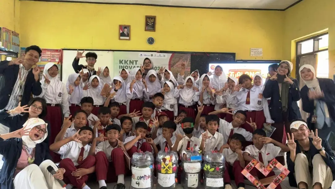 Mahasiswa IPB Ajak Siswa SD Belajar Olah Sampah, Ubah Limbah Organik jadi Pupuk Kompos Mahasiswa IPB Ajak Siswa SD Belajar Olah Sampah, Ubah Limbah Organik jadi Pupuk Kompos