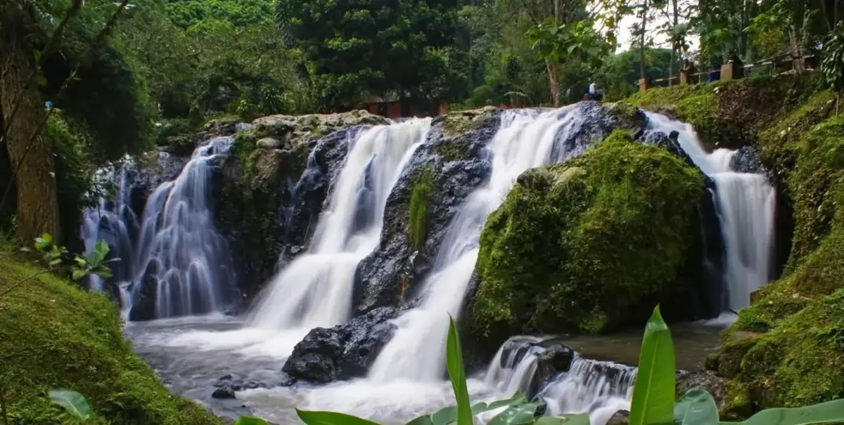 Curug Maribaya Pesona Air Terjun di Lembang yang Sayang Dilewatkan Curug Maribaya