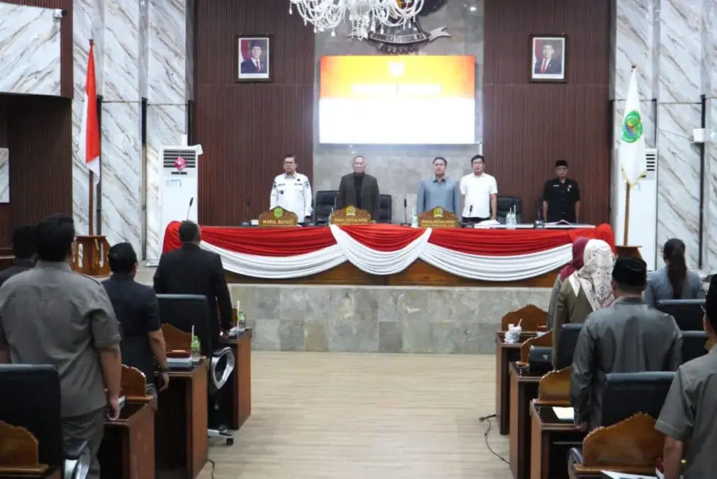 Wakil Bupati Subang Sampaikan Jawaban Raperda APBD 2027 di Rapat Paripurna DPRD Wakil Bupati Subang Sampaikan Jawaban Raperda APBD 2027 di Rapat Paripurna DPRD