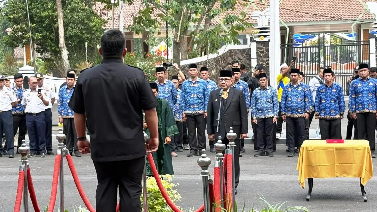 Sekda Baru Petakan Persoalan Daerah, Bupati Subang Reynaldy Lantik Rona Mairansyah, AP., M.Si jadi Sekretaris Sekda Baru Petakan Persoalan Daerah, Bupati Subang Reynaldy Lantik Rona Mairansyah, AP., M.Si jadi Sekretaris