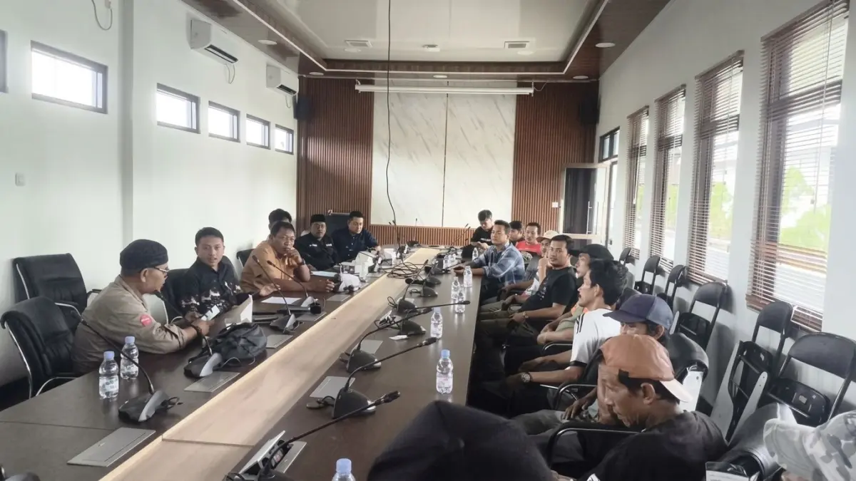DPRD Subang Terima Aduan Dugaan Gudang Limbah di Sukamelang Subang
